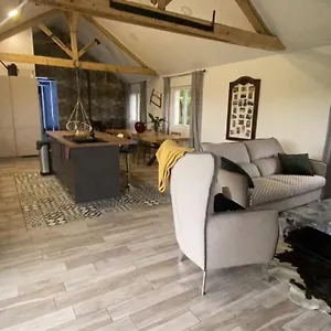 https://chambre-chez-audrey.hotels-rhonealpes.com